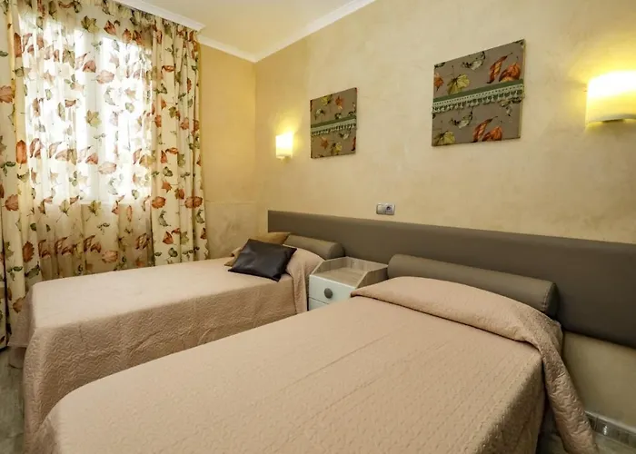 Yourhouse Ronda Playa Holidays *